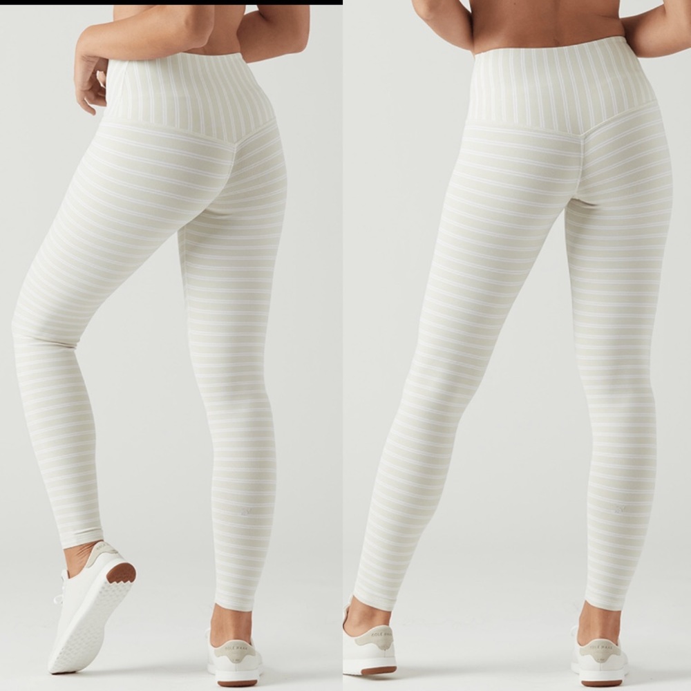 Glyder Sultry Striped Creme white Leggings S